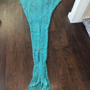 Mermaid Tail Blanket - Turquoise Knit